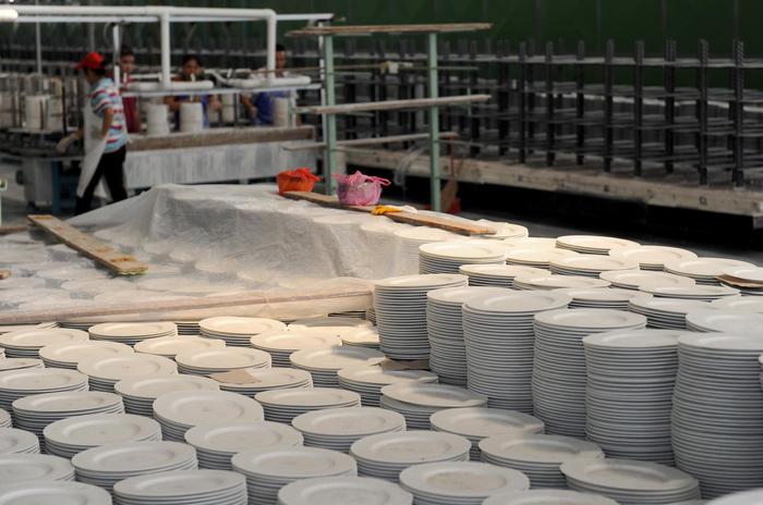 廣西北流 陶瓷小鎮(zhèn)煥發(fā)新活力，日用陶瓷制品銷售新篇章