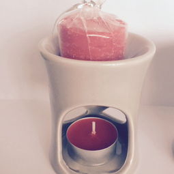 簡(jiǎn)約現(xiàn)代鏤空陶瓷香薰?fàn)t 廠家直銷，打造雅致生活空間